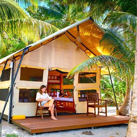 Drawaqa Island Barefoot Manta Island Resort מראה חיצוני תמונה